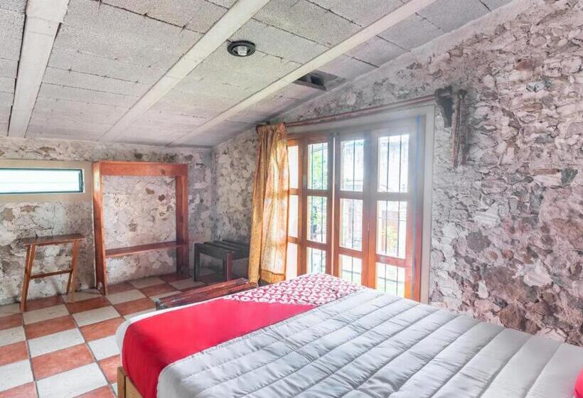 Семейный Номер, Rancho Hotel El Carmen