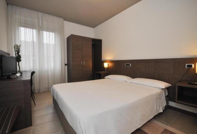 Номер Стандарт, Albergo Sole