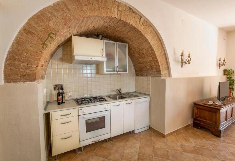 آپارتمان 1 خوابه همکف, Borgo La Torre Alle Tolfe