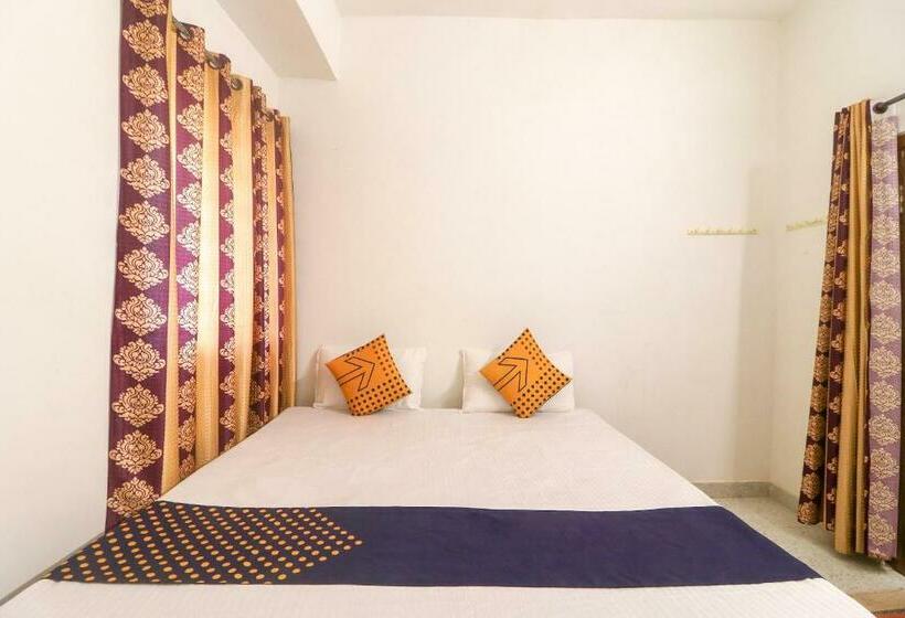 اتاق استاندارد سه نفره, Spot On Hotel Om Kanha