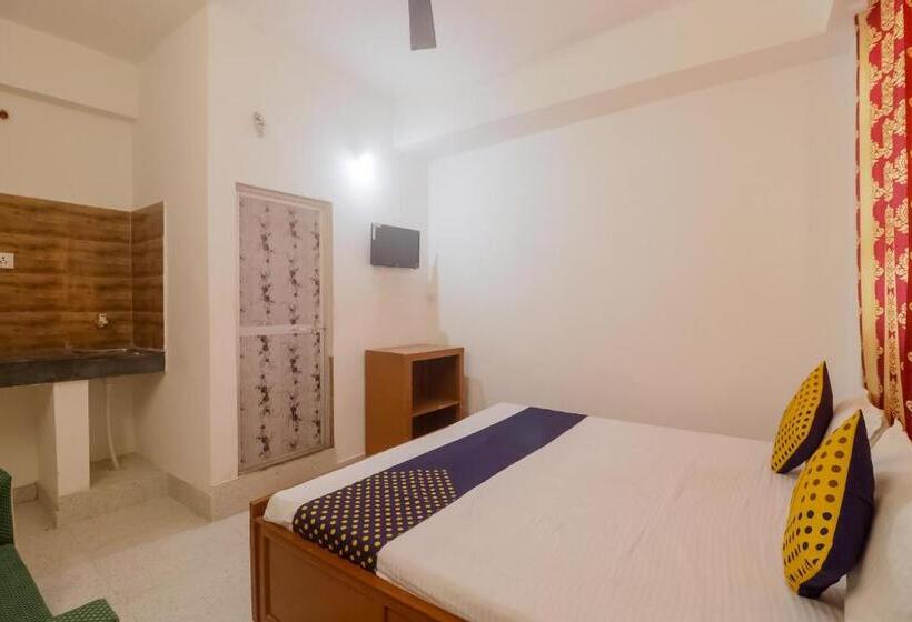 اتاق استاندارد سه نفره, Spot On Hotel Om Kanha