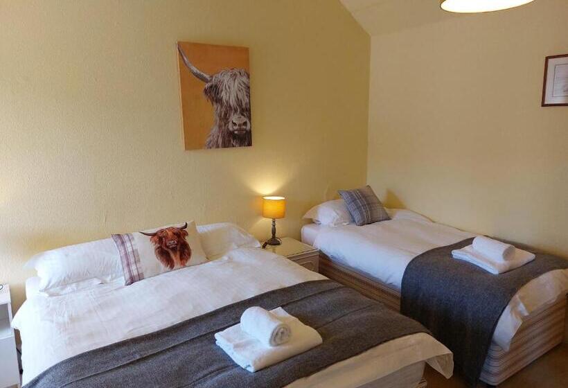 Семейный Номер, Lion Hotel Dulverton