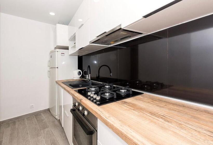 اتاق استاندارد با سرویس بهداشتی مشترک, Guesthause Antonio
