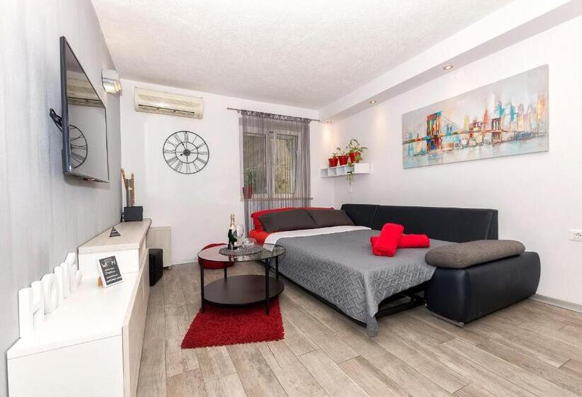اتاق استاندارد با سرویس بهداشتی مشترک, Guesthause Antonio