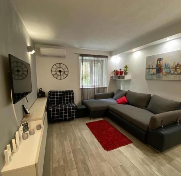 اتاق استاندارد با سرویس بهداشتی مشترک, Guesthause Antonio