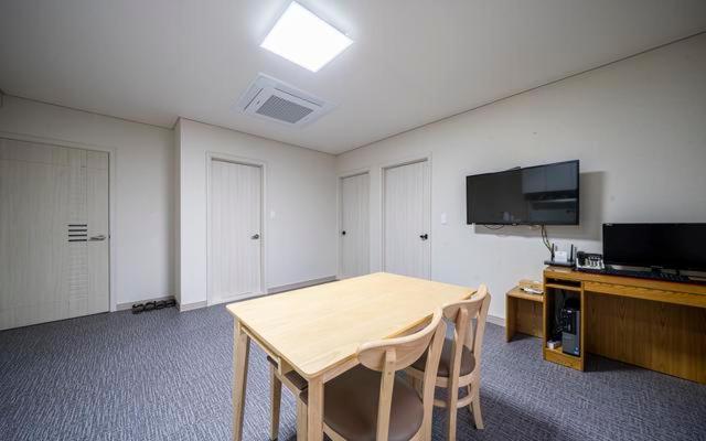 Quarto Familiar Premium, Masan Amor