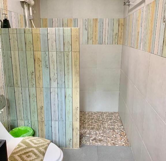 디럭스 룸 킹사이즈 침대, Pakmeng Guesthouse