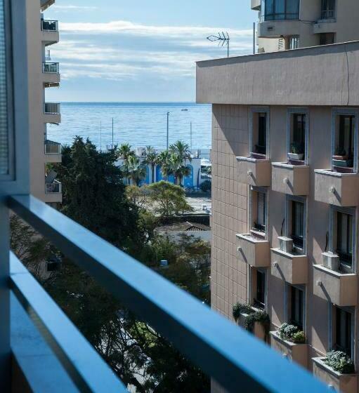 スーペリアスタジオ, El Faro Marbella