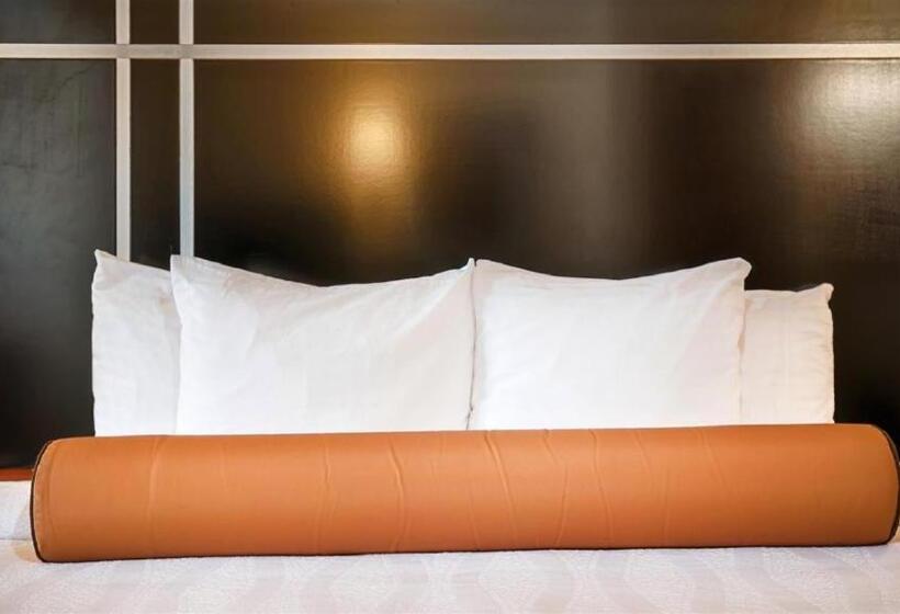 Четырехместный Номер Стандарт, Best Western Gardendale
