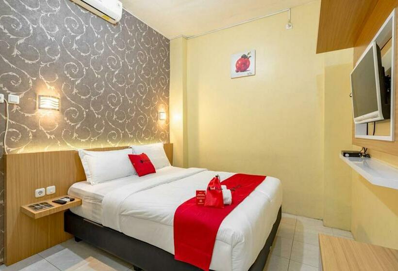 Номер Стандарт, Reddoorz Near Dino Park