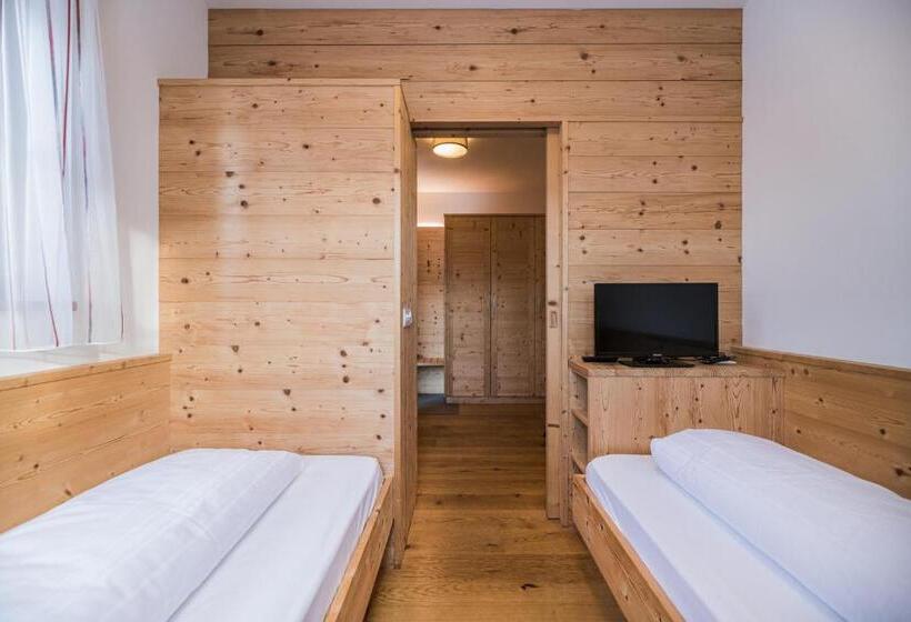 Люкс 2 Спальни, Alpine Nature Hotel Stoll
