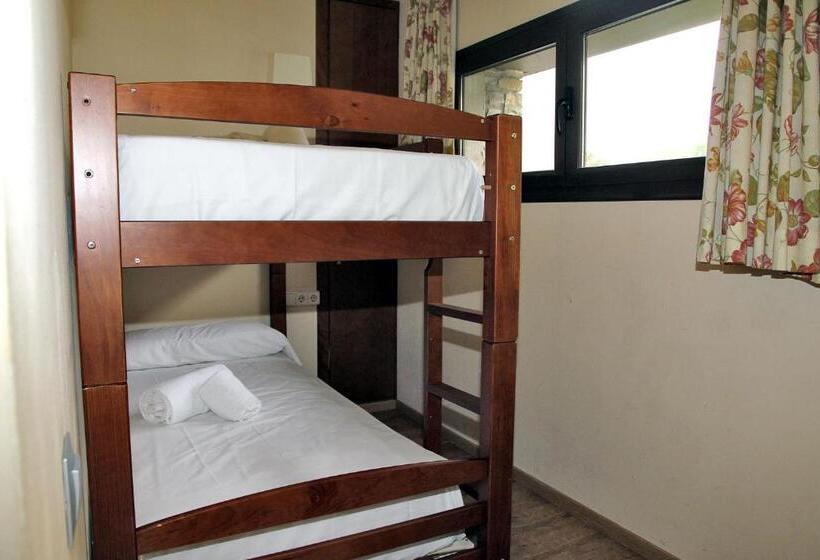 Family flat with view, Aparthotel La Vall Blanca