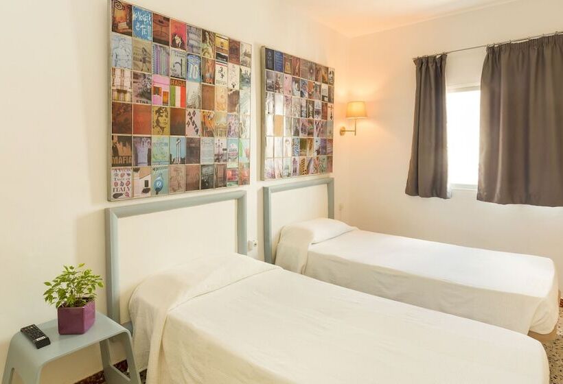 Номер Стандарт Совместная Ванная, Málaga Inn