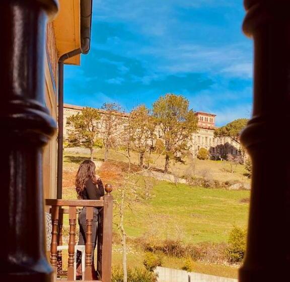 バルコニー付きスタンダードルーム, El Tejo De Comillas