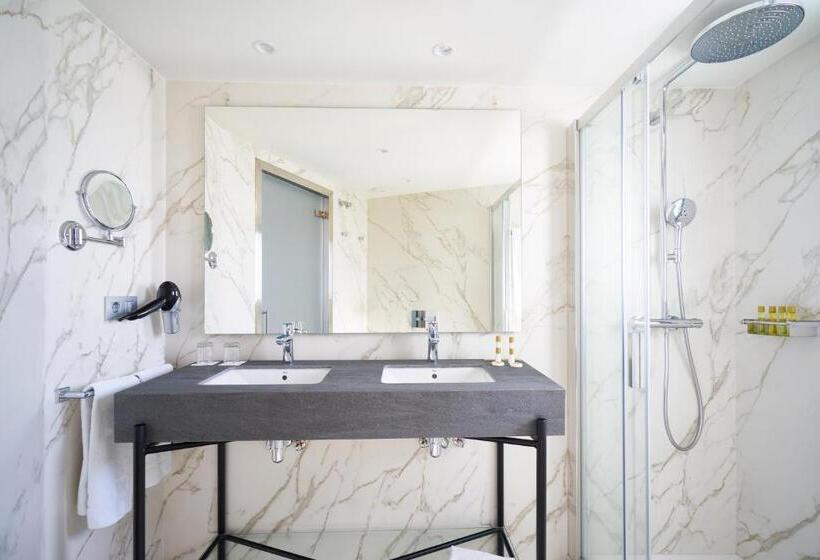 اتاق استاندارد, Eurostars Astoria