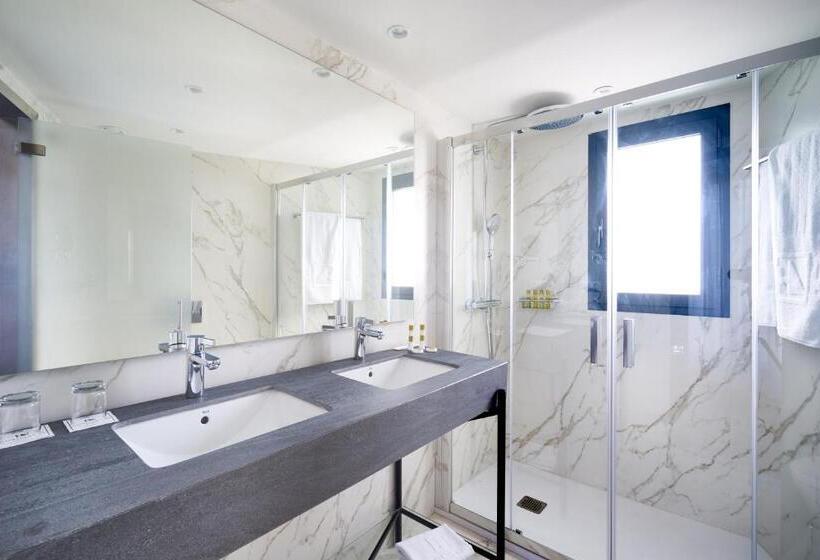Superior Room with Terrace, Eurostars Astoria