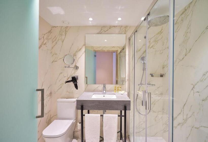 اتاق استاندارد, Eurostars Astoria