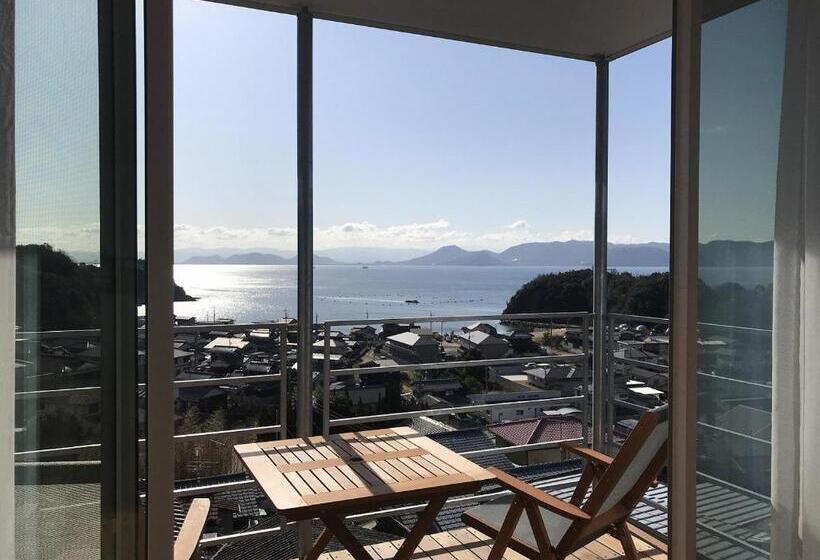Номер Deluxe Вид на Море, My Lodge Naoshima