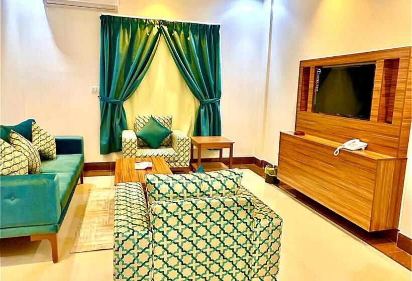 Апартаменты 2 Спальни, Olive Suites