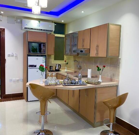 Полулюкс, Olive Suites