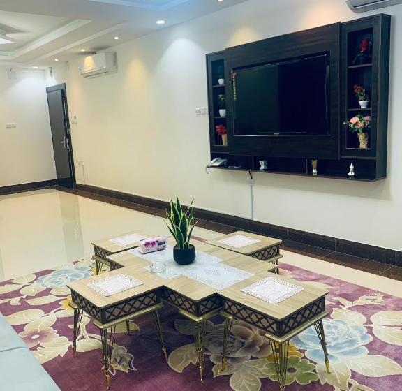 Люкс с гидромассажем, Olive Suites
