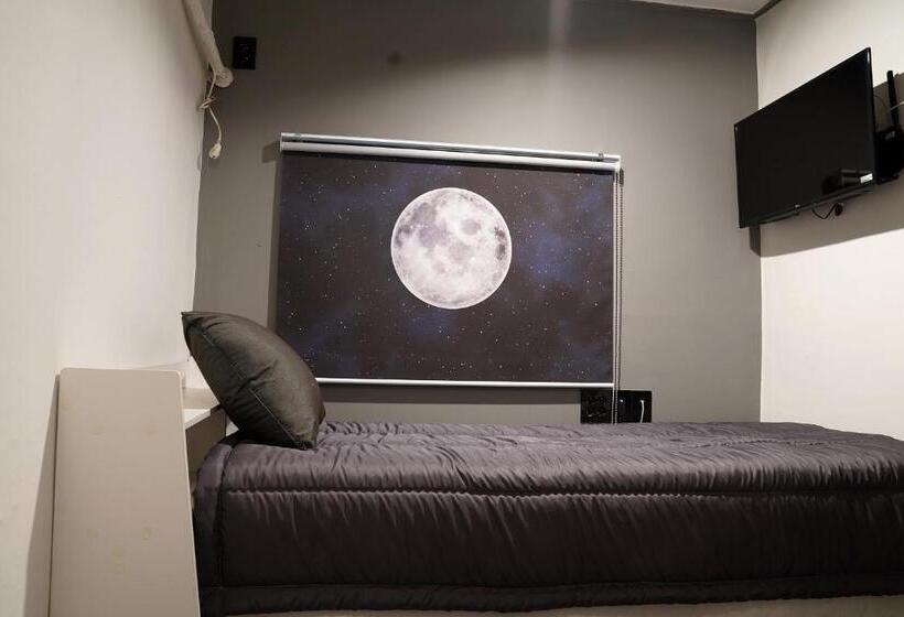 Quarto Estandar Individual, Apollo Guesthouse
