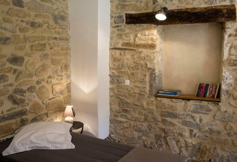Четырехместный Номер Стандарт, Maison D Hôtes Mas De La Chadenede