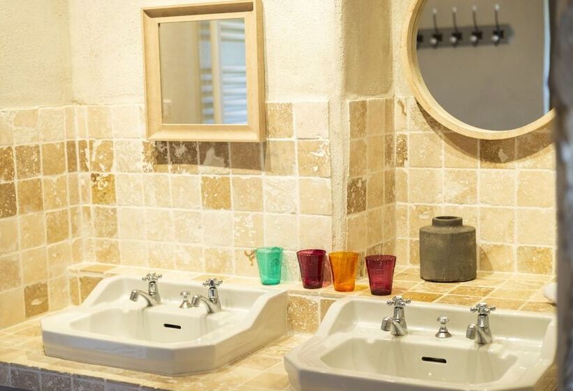 Четырехместный Номер Стандарт, Maison D Hôtes Mas De La Chadenede