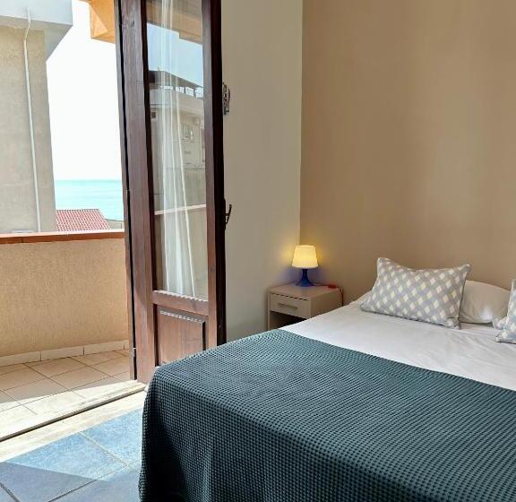 オーシャンビューエコノミールーム, Arcobaleno Tropea Centro