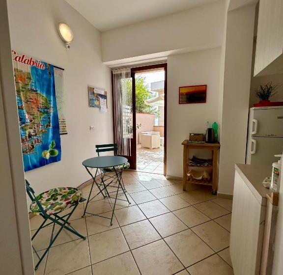オーシャンビューエコノミールーム, Arcobaleno Tropea Centro