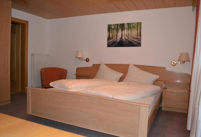 Номер Стандарт, Gasthof Zum Grünen Baum