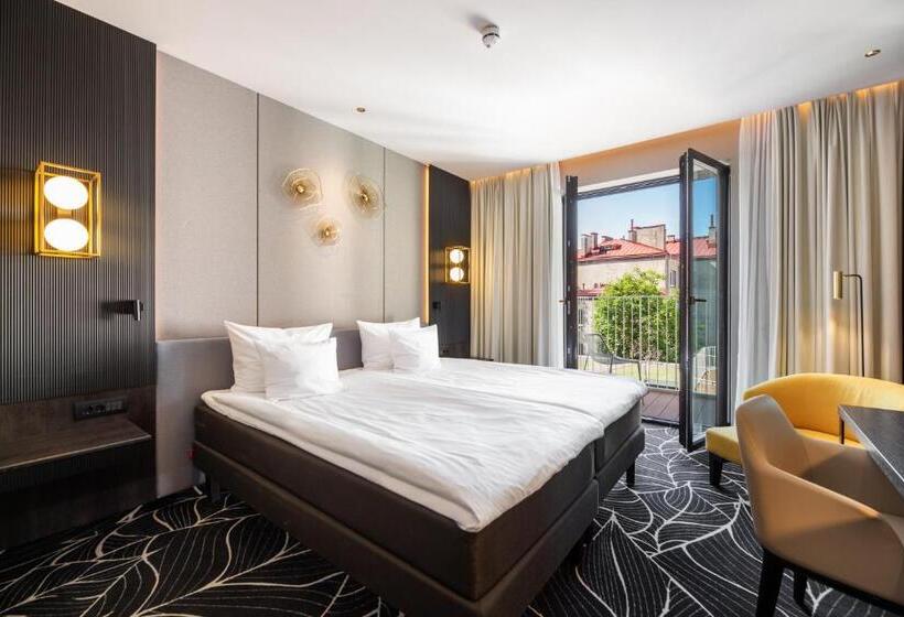 اتاق سوپریور با بالکن, Movenpick Hotel Tallinn