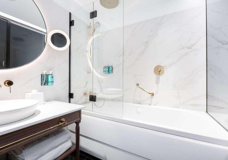 اتاق لوکس با بالکن, Movenpick Hotel Tallinn