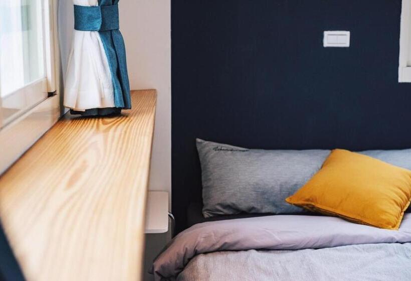 اتاق استاندارد, Go On Vacation Hostel Green Island