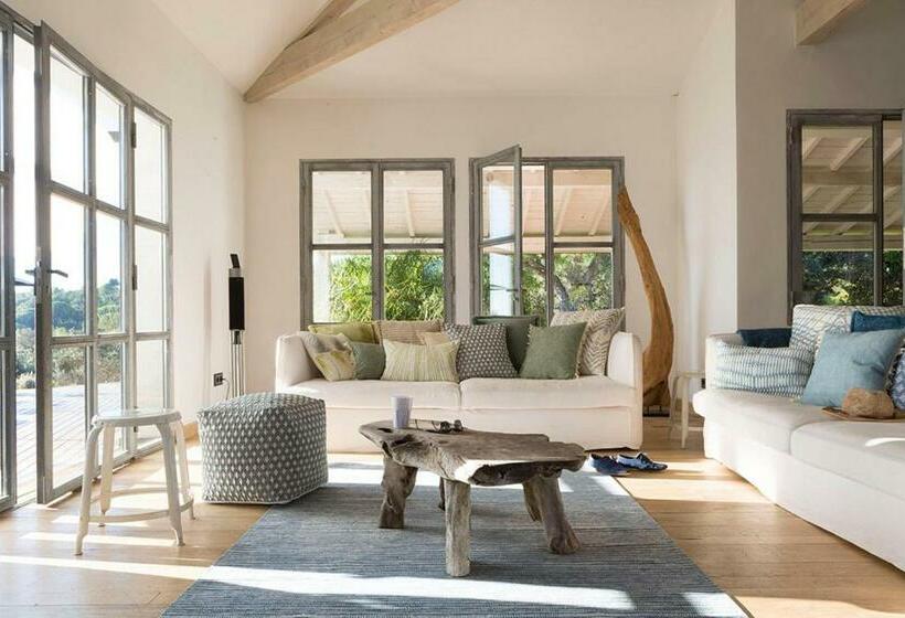 Вилла с 1 спальней и бассейном, Domaine Sainte Colombe