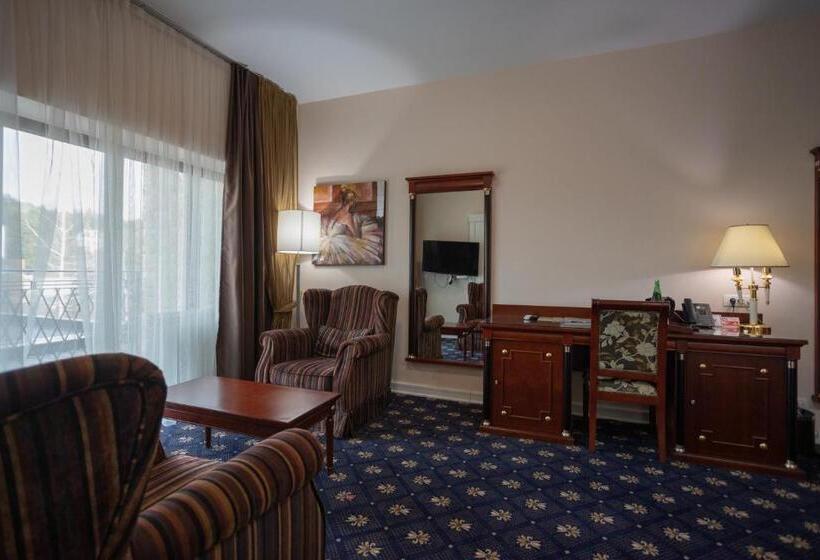 سوییت جونیور, A Hoteli   Grand&sky Hotel Tornik
