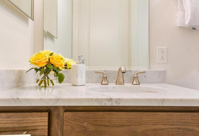침실 2개 아파트, 1 And 2 Br Private Condos Steps Away From French Quarter