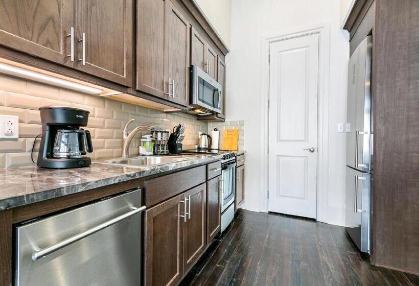 침실 2개 아파트, 1 And 2 Br Private Condos Steps Away From French Quarter