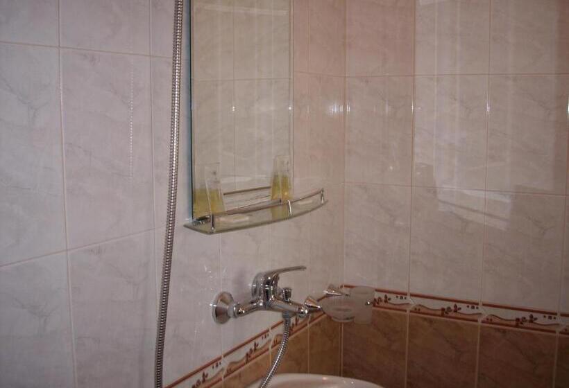 Номер Deluxe с Балконом, Georgievi Guest House