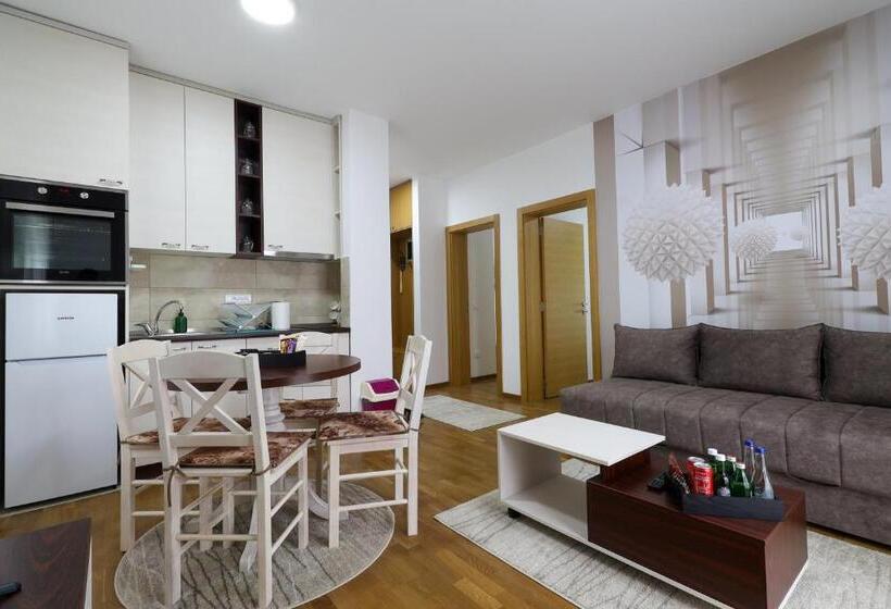 آپارتمان 2 خوابه, All Seasons Residence