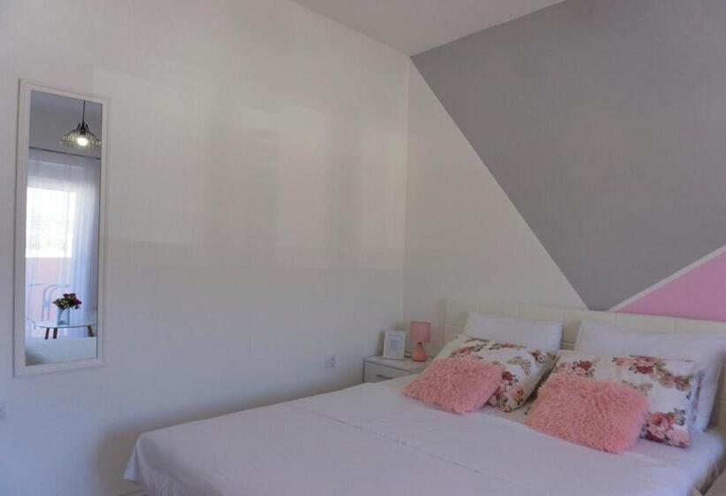 آپارتمان 1 خوابه با تراس, Apartmani Ogi 1