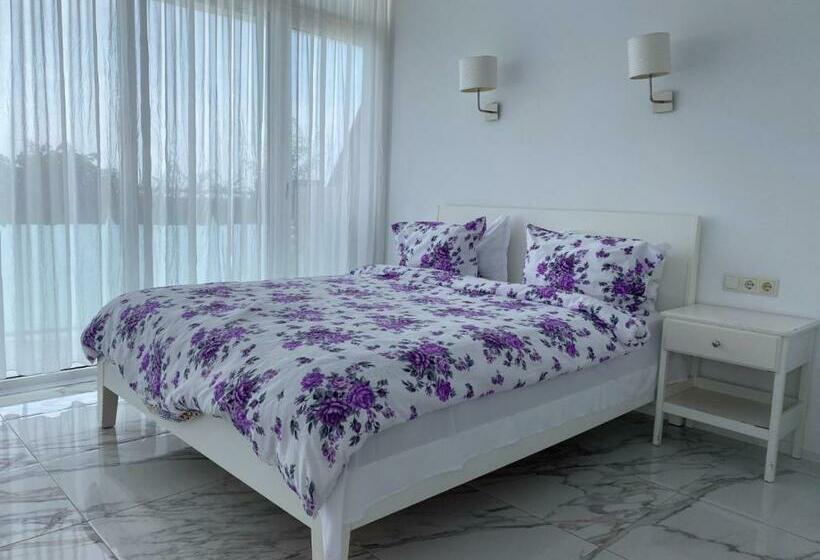 استودیو لوکس با چشم‌انداز دریا, Pure Wellness Sea View Beluga & Dolphin Luxury Hotel Apartments