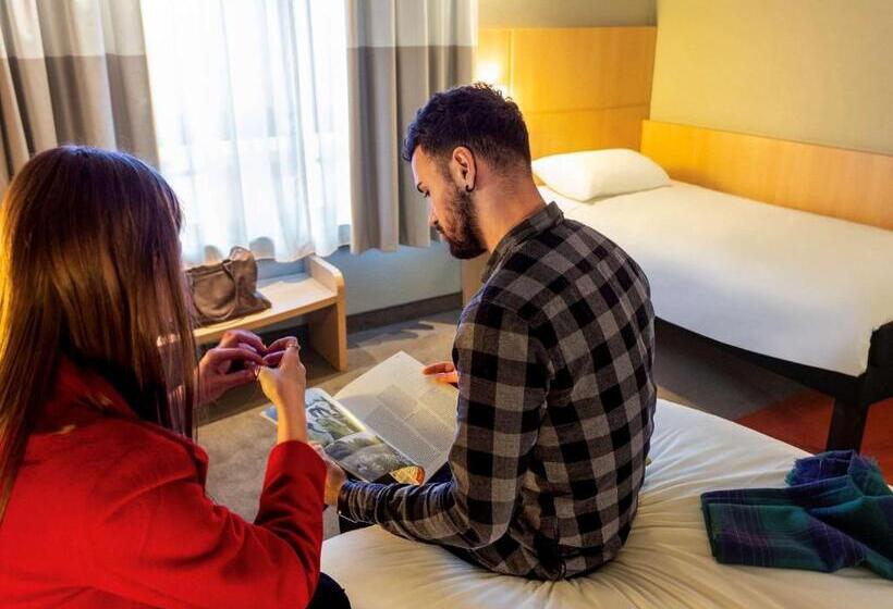 اتاق استاندارد سه نفره, Ibis Hotel Brussels Centre Gare Du Midi