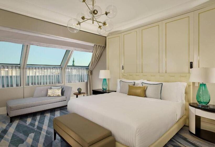 带双人大床的行政管理套房, The Ritzcarlton, Budapest