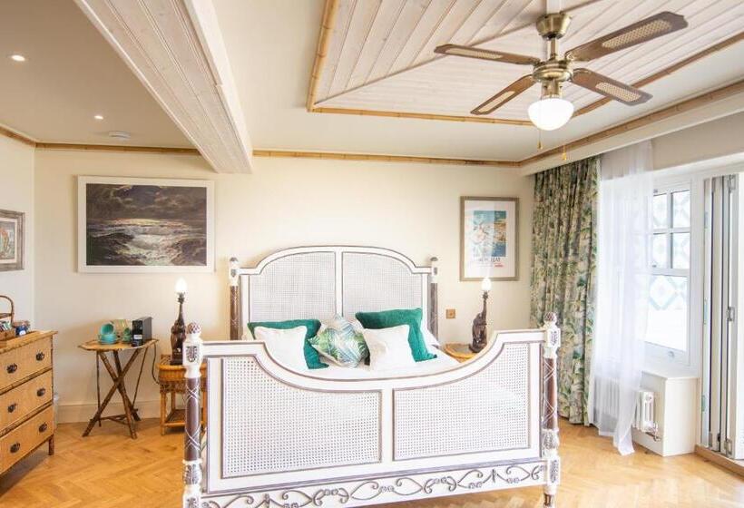 سوئیت با وان آب گرم, Tolcarne Beach Colonial Restaurant And Rooms