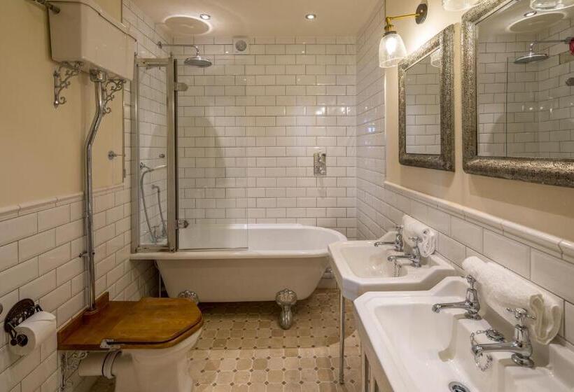 اتاق استاندارد با تخت بزرگ, Tolcarne Beach Colonial Restaurant And Rooms
