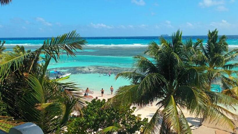 ファミリールーム, Blue Reef Frente Al Mar