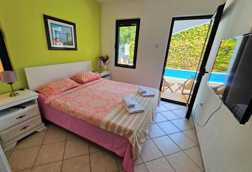 آپارتمان 1 خوابه همکف, Klaris Guest House