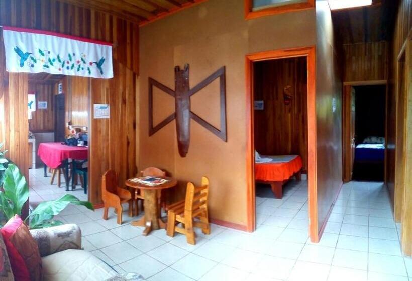Семейный Номер Deluxe, Pensión Y Cabinas Colibrí B&b Costa Rica