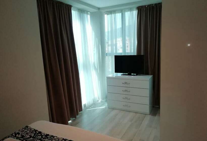 اتاق راحتی سه تخته, Apartments And Rooms Grand Palazzo
